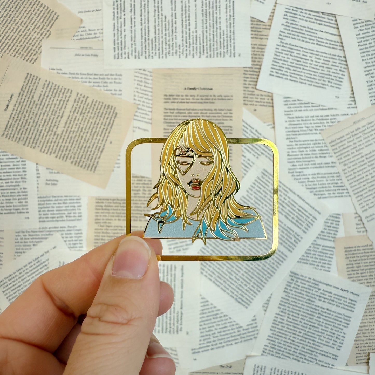 Lesezeichen "Taylor Herz gold"