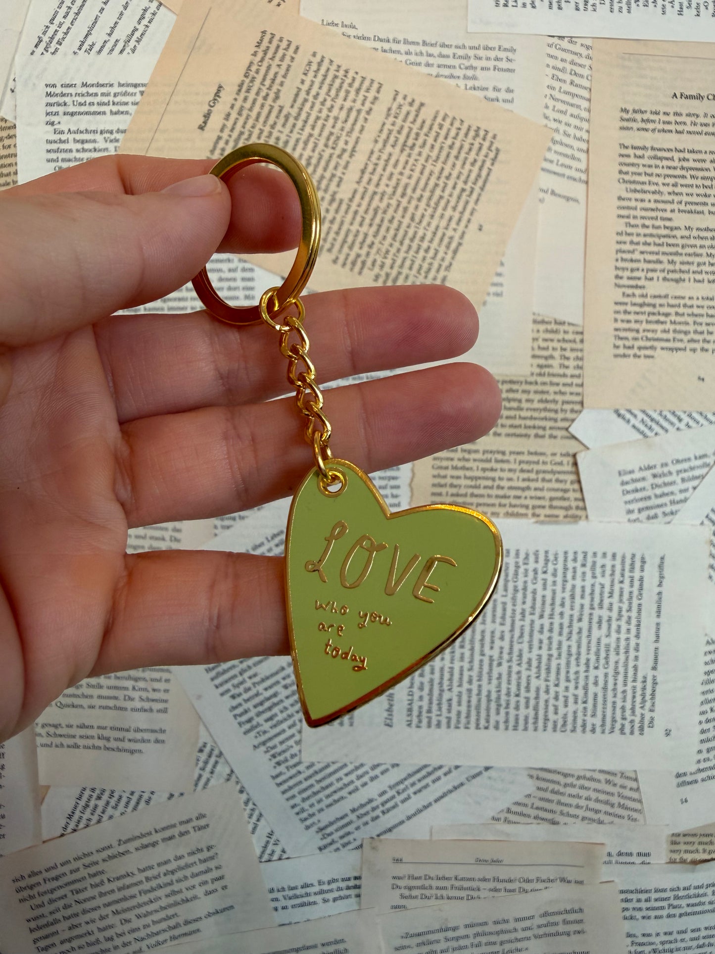 Schlüsselanhänger "Love Yourself“