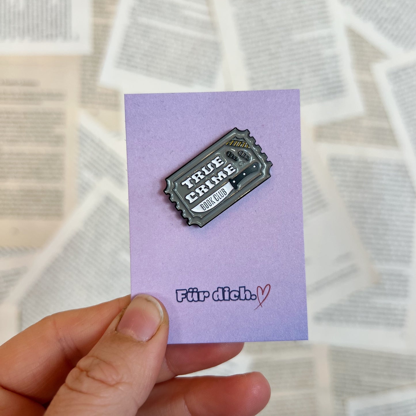 Pin "True Crime Book Club"