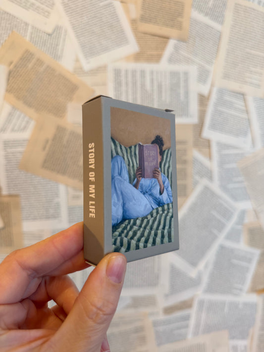 Minipuzzle Bookish Girl  (99 Teile)